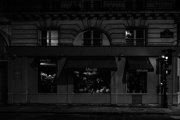 DARK CITIES PARIS