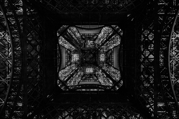 DARK CITIES PARIS