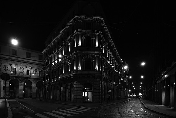 DARK CITIES MILAN
