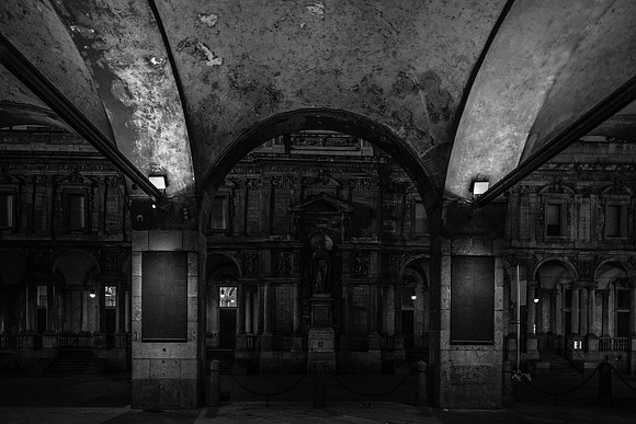 DARK CITIES MILAN