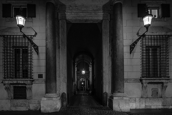 DARK CITIES ROME