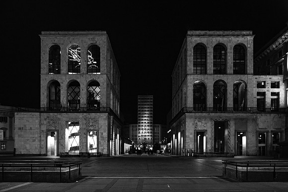 DARK CITIES MILAN