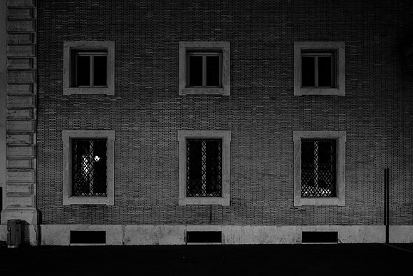 DARK CITIES ROME