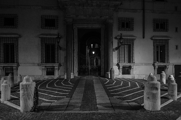 DARK CITIES ROME