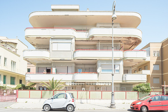 LUNGOILMARE