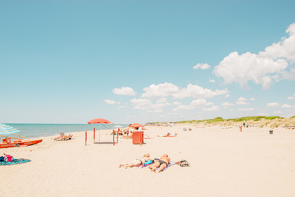 LIFE IS A BEACH A